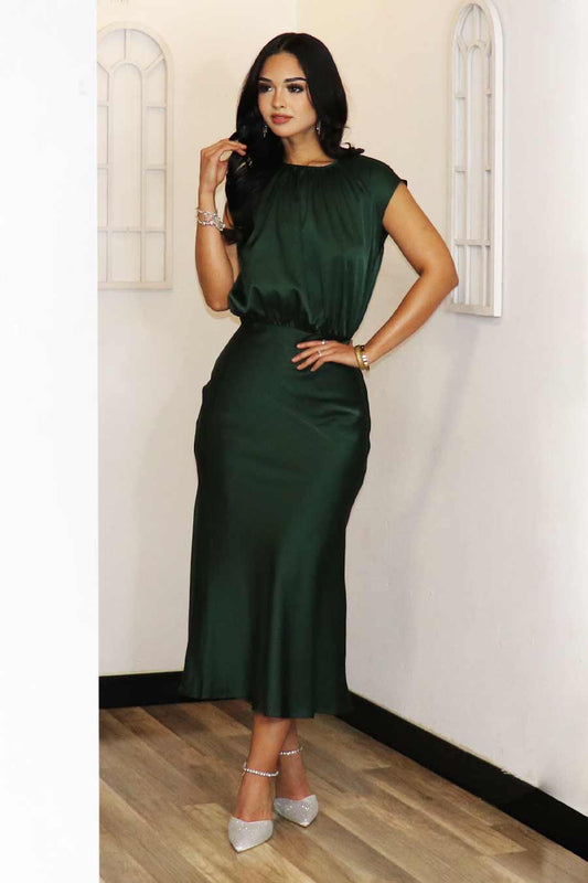 Lisa Loose Fit Satin Midi Dress Divas Plus Boutique