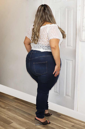 Avania Lace Top Divas Plus Botique